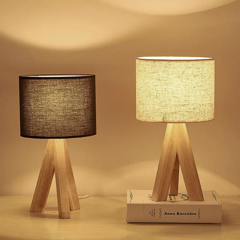 Lampe de chevet en Tissu et Pied en Bois - Lampe Chevet Design