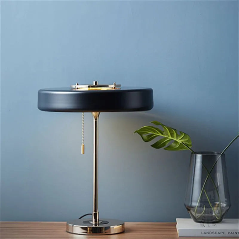 Lampe de chevet rotative en métal simple - Lampe Chevet Design