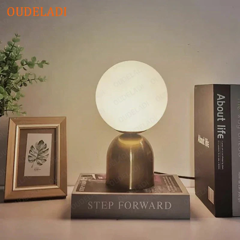 Lampe de Chevet Sphérique - Lampe Chevet Design