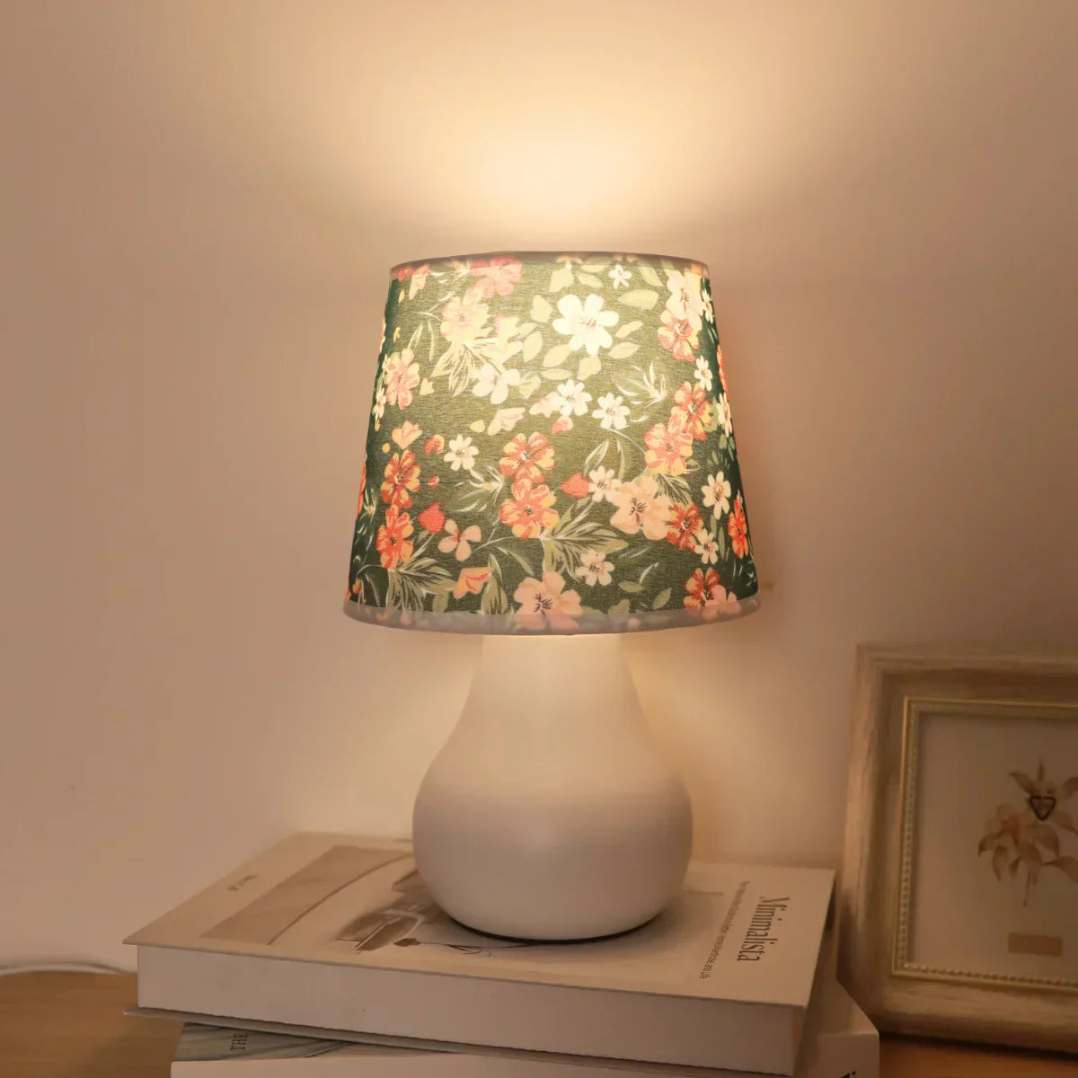 Minimalist fabric warm light desk lamp, USB switch bedroom bedside lamp, living room and study decoration - Lampe Chevet Design